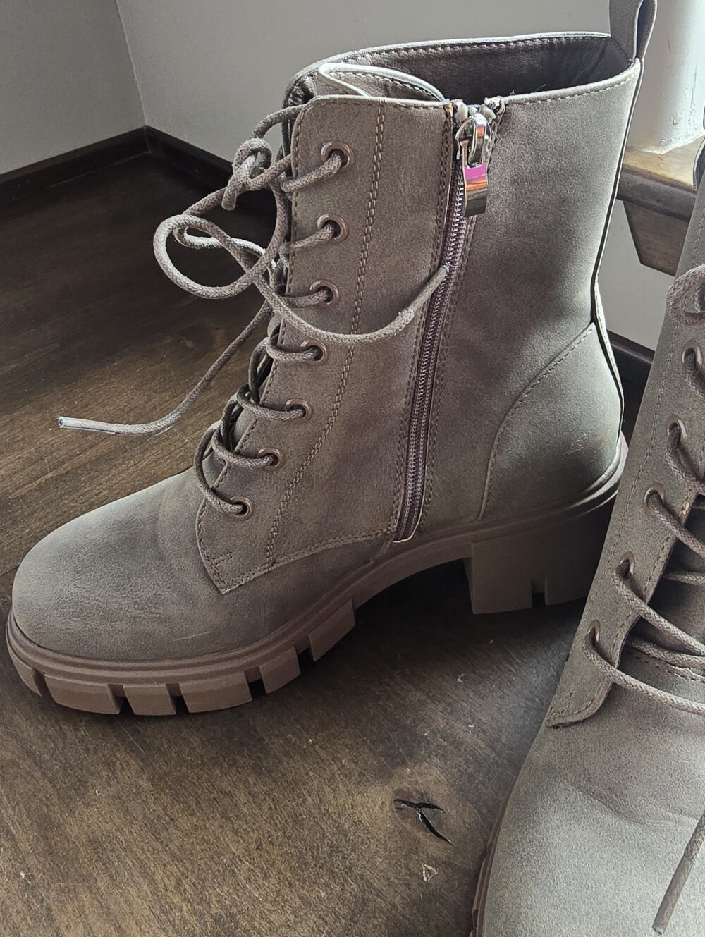 Dirty Laundry Combat Boots for Women Size 8
